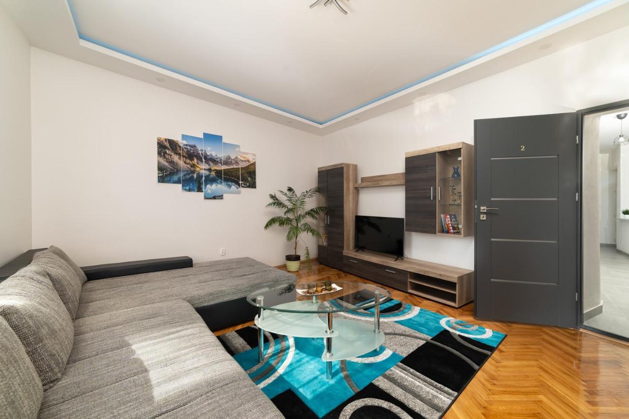 Ro-Land Vendeghaz Apartment Miskolc Bagian luar foto