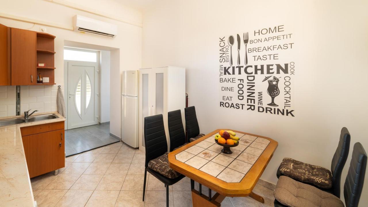 Ro-Land Vendeghaz Apartment Miskolc Bagian luar foto